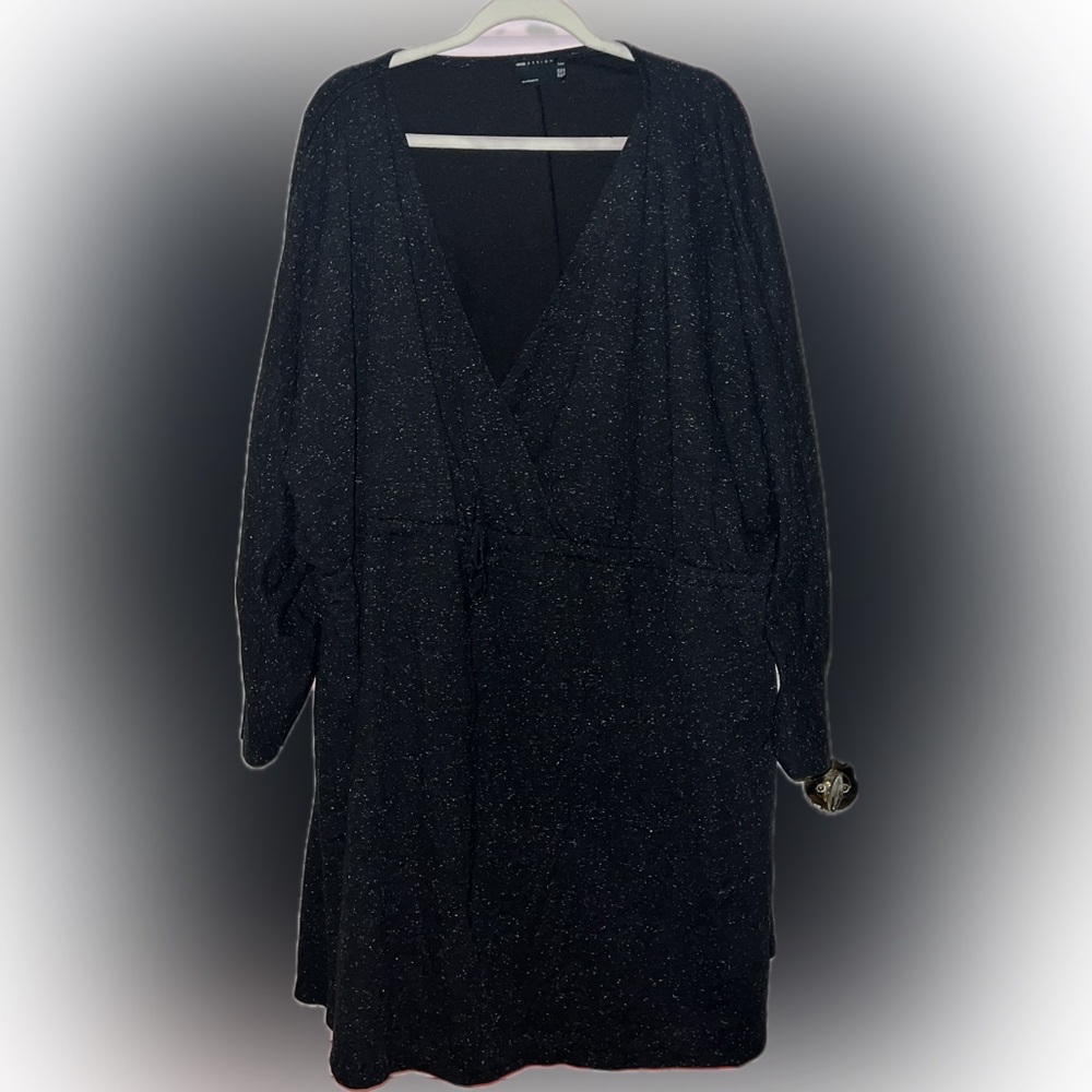 ASOS DESIGN Curve mini wrap mini dress with long sleeves in black - Picture 2 of 6